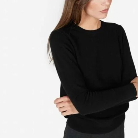 Everlane Sweaters - Everlane Classic Cashmere Crew Sweater in Black, sz XXS